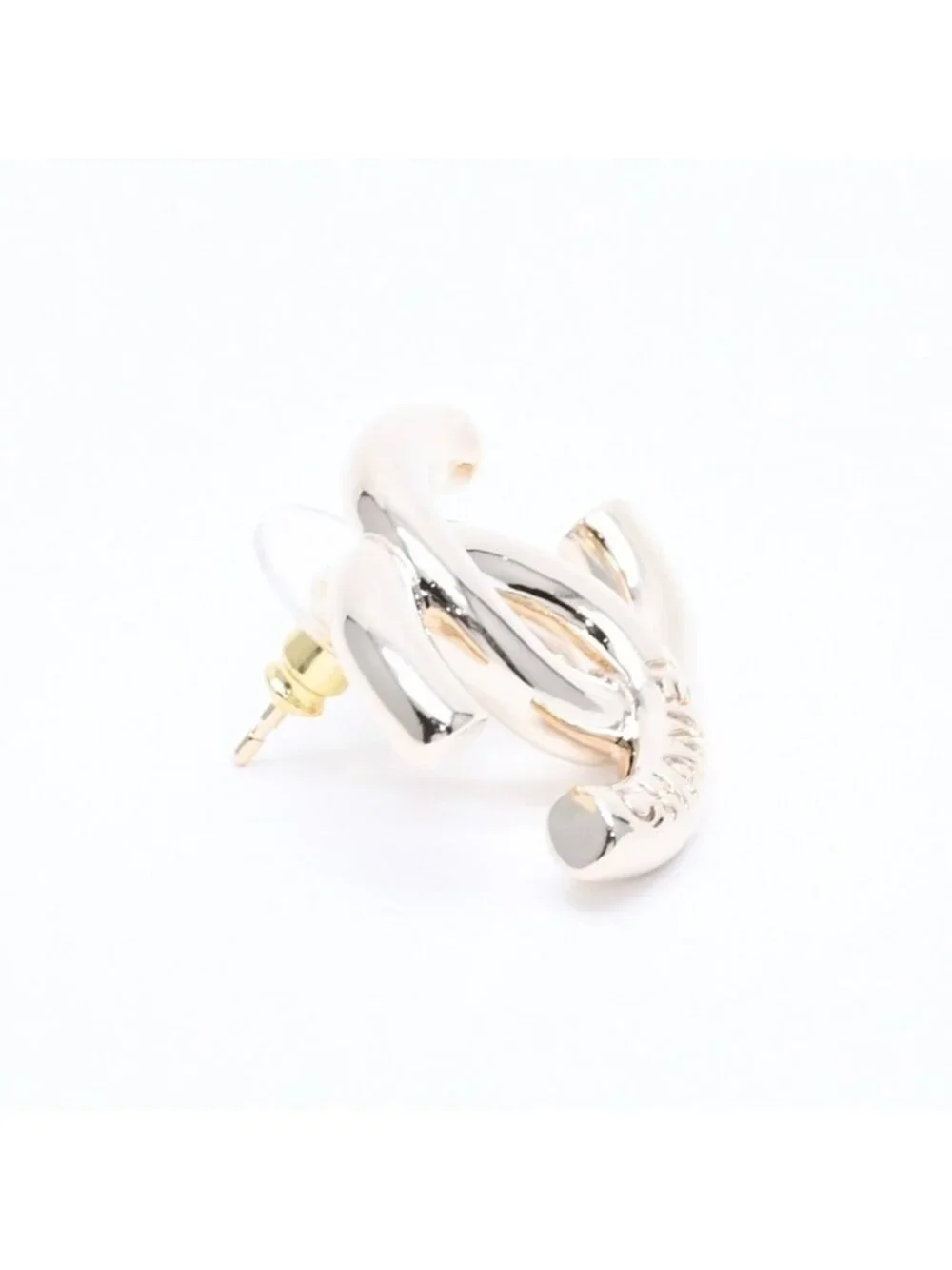 Chanel Earrings CC Logo Light Gold 25